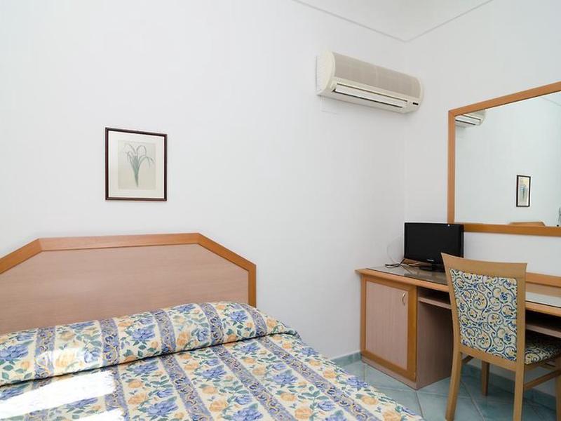 D70513E50DB75742016DEF05648DE93B