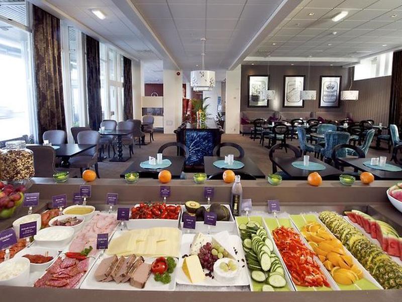 8E3BA36066258016E8EEF8CA7BB2BD65