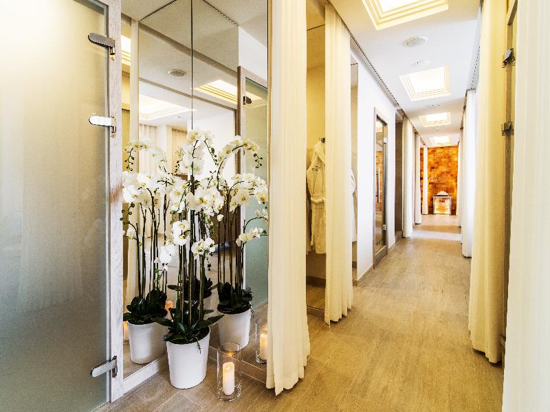 285E3F92006A14CD04581EBB675F208F