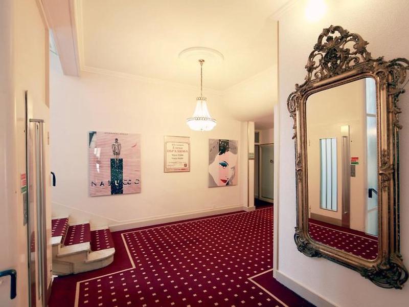 9420F9612185DDFACD9D3065BC01749F