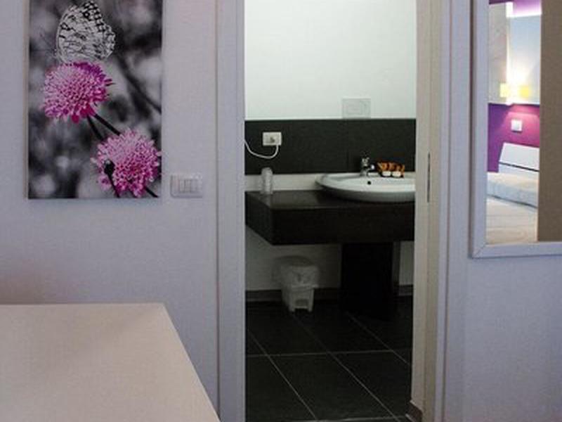 ADCE0BF233DA0371BEEF5CADAD095341