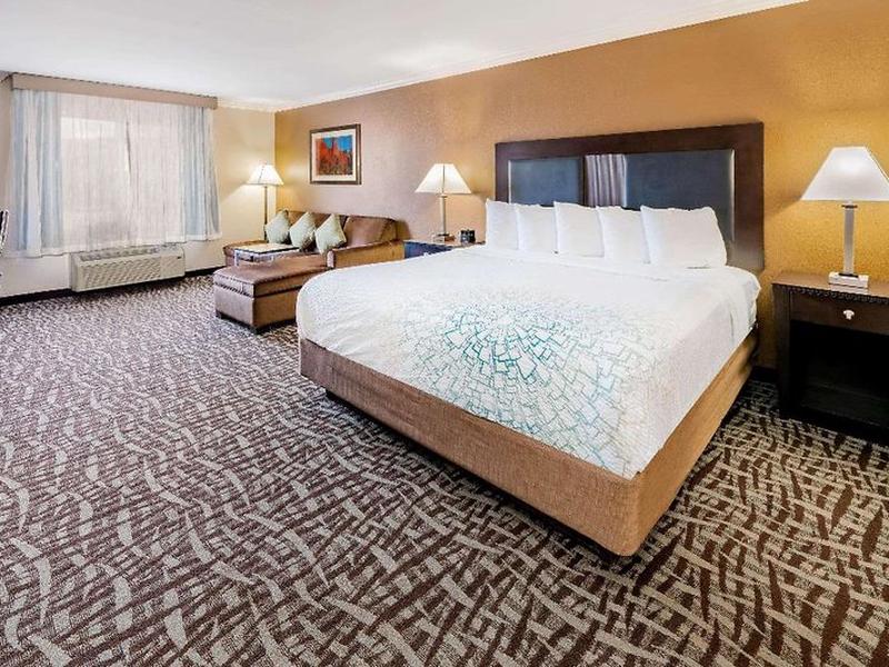 98ACCE99A2166A4CC5F761133F6564DC