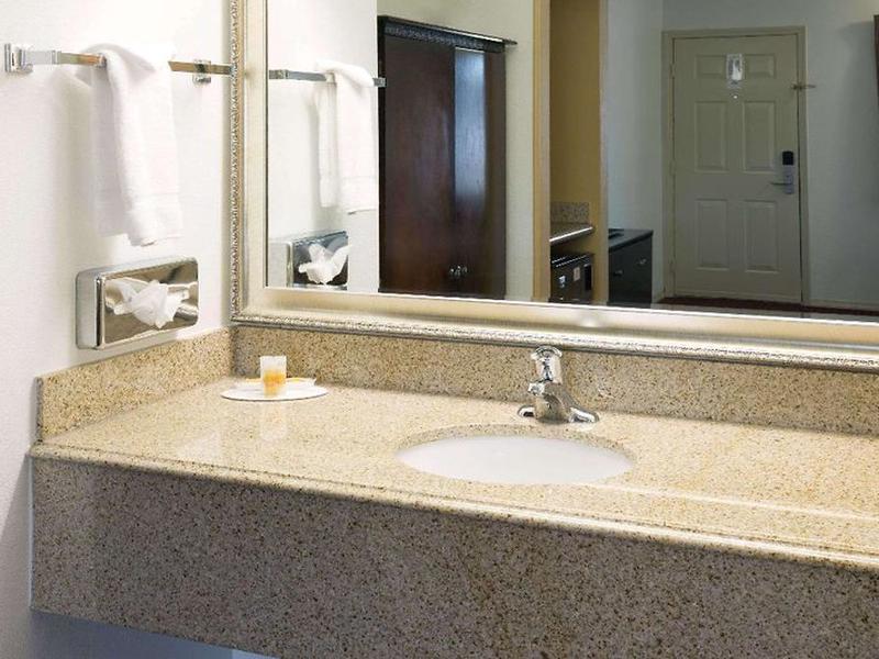 540D9482484E7AB55883CBFD95A537F8