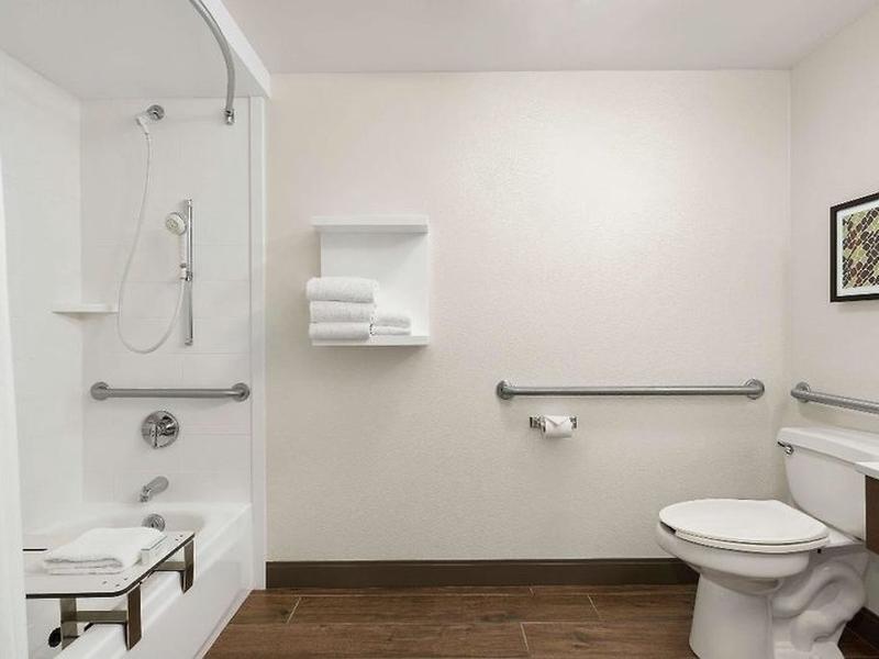 08C4C0A8F48B763D1CFFF297149F5DEB