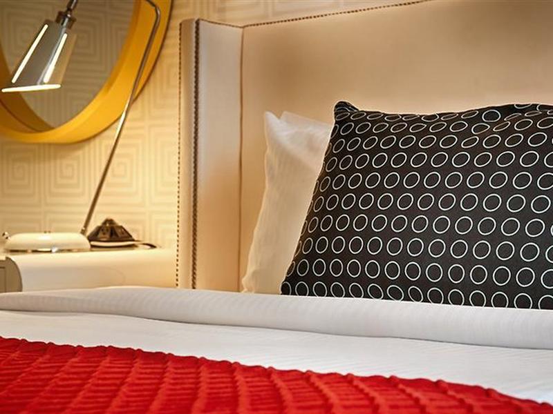 82D6A11DCC4BDE95B0A06B1CC9755463