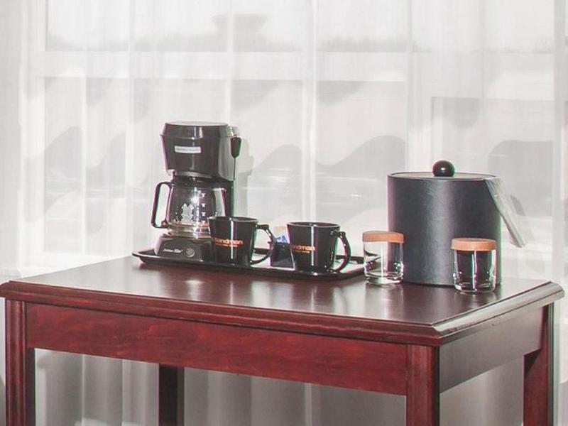 AB32FD6D09DB05E7BF27359159795181