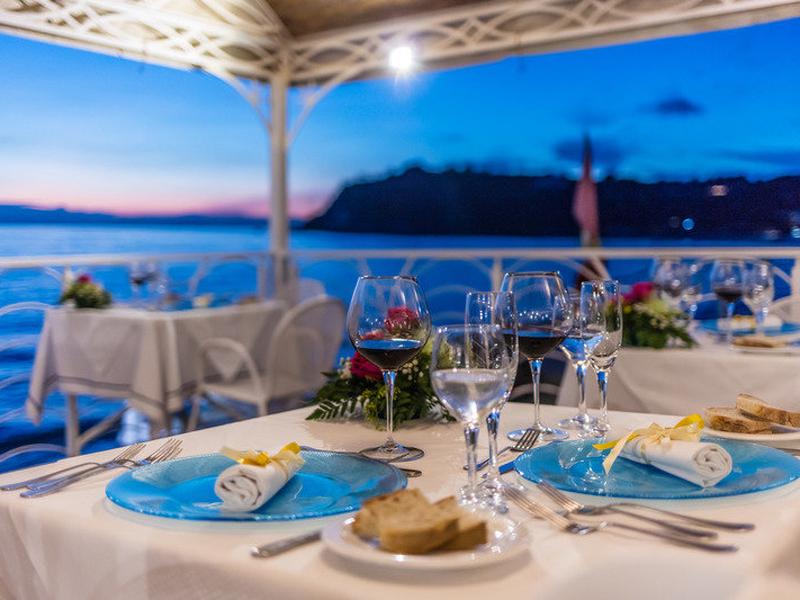 5B792B62A5CF513E211276F0250D7BA4