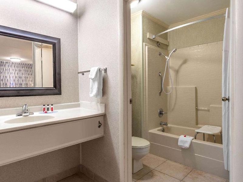 E96EA23A97895AF1B32157E4EA9577E9