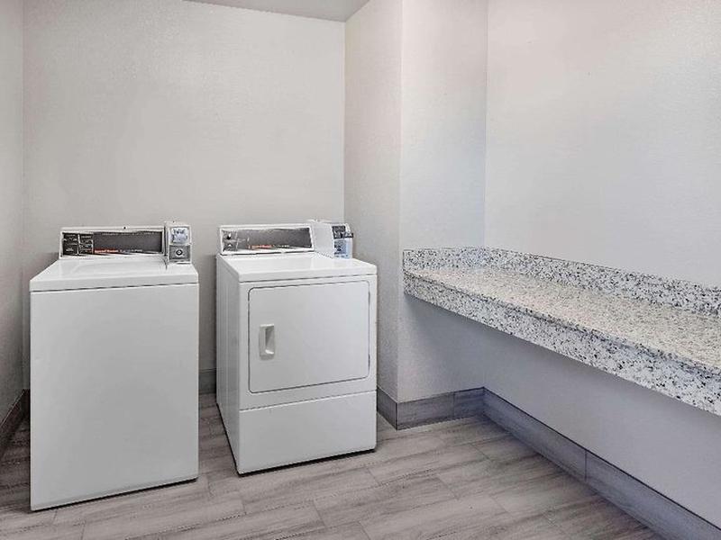 D1BD6FCDEE67F3319FA694671F7A827B