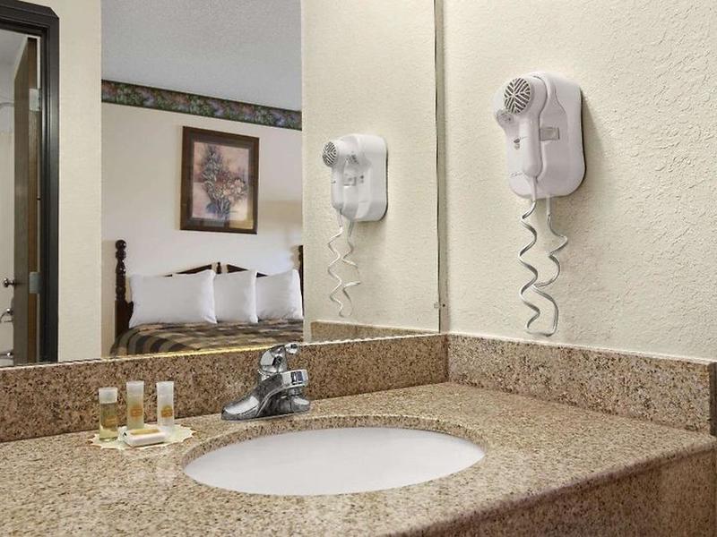 C046E45D79AC289BB9E2AE1CA05B4F53