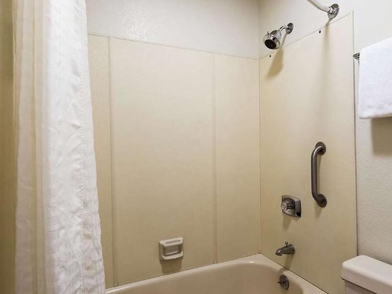 2BA6180CCD5FBA0D5BDBDEF11EA38D99