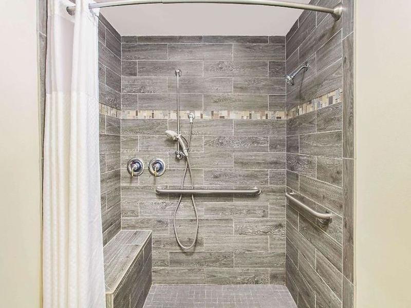 B256F6B23BFBEE5F69D934A94C804E37