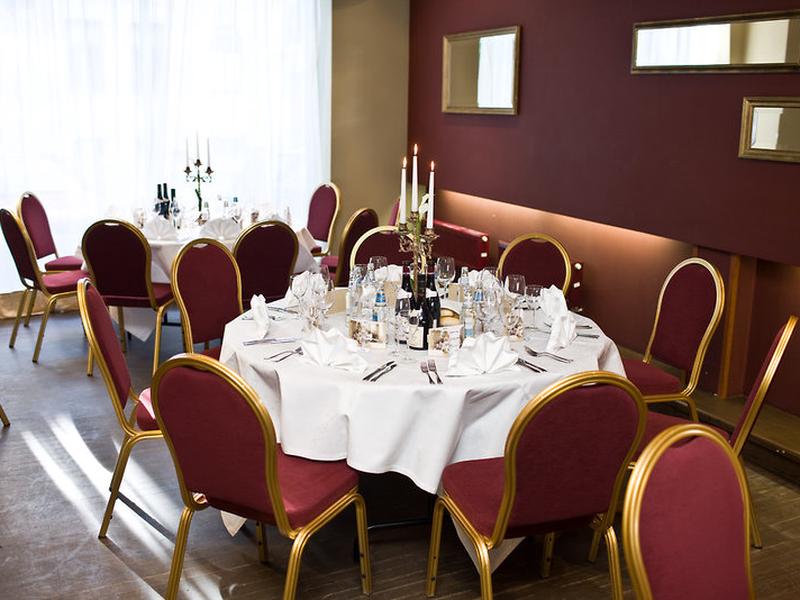 0F56EDA39983C4AD655D8A37912A3015