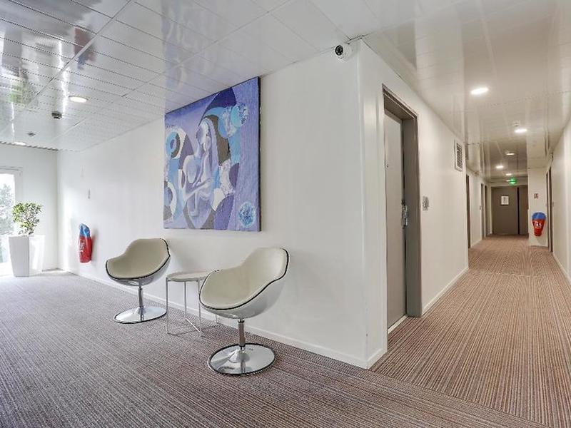 8B2E8B7ED5A79311A0A1BAF004F73AE2