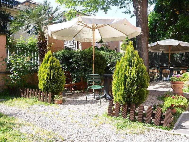 2EE2245573B0985A183AA74BAD3849F6