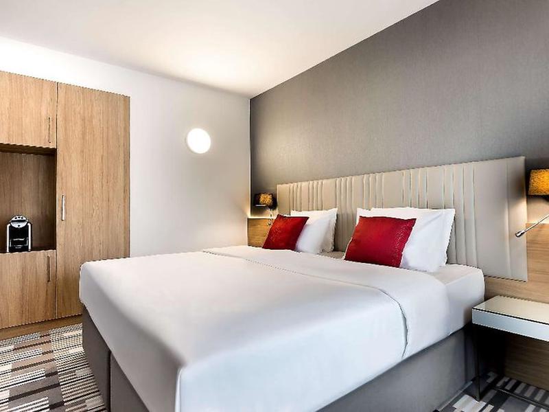 735E07E2F93E3B27F6A5975D5082DEF8