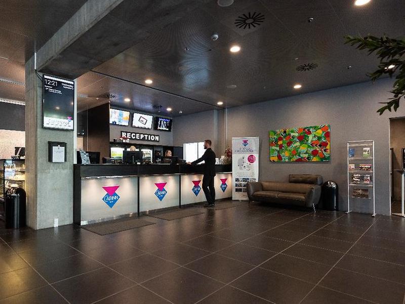 7B4CB2579115447E08D92319B8D597C9