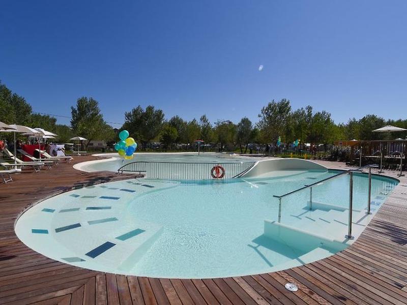 5BA09BF890D4825D6BF9452ECC971BD1