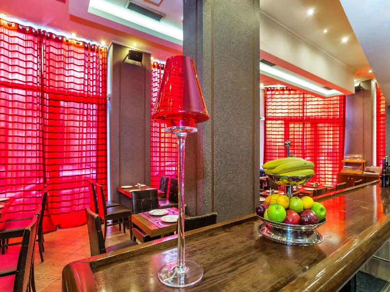 DCED5AD3D88733B7B8A158980CA1571A