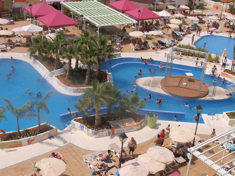 337078DD219BE61D493C3086E2120561