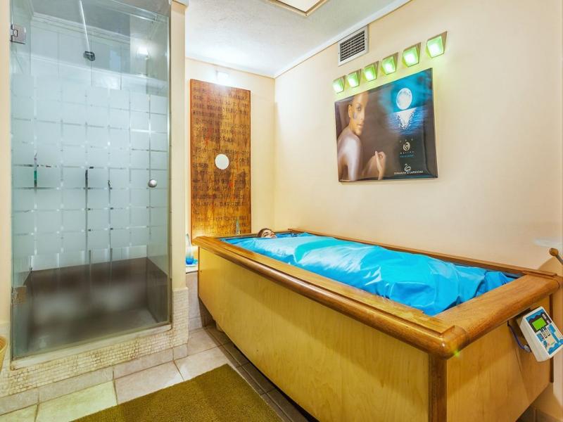 5A15578C834F9DABD389D17A873ABE55