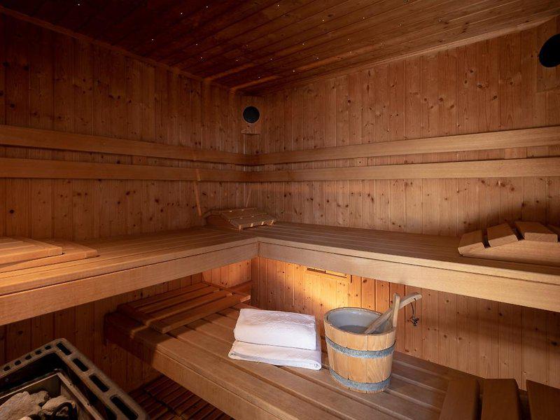 D8EBB983CBA9F958094566C611825DA3