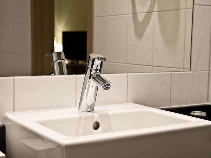 BEB83C1931F4DAC404170335A097040D