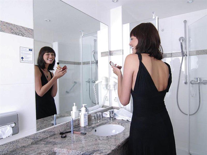 579770D5B6F880BA4273BFEE383CE335