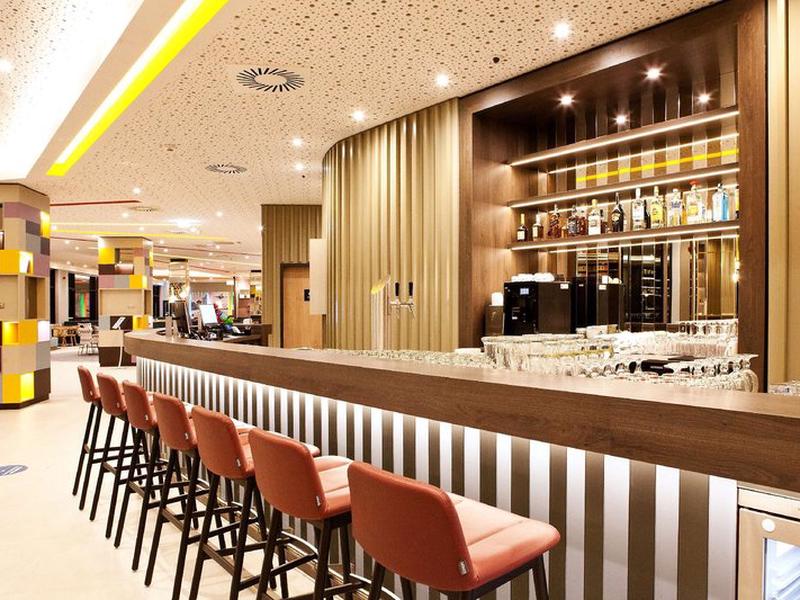 99C97BD5117E24726AE68213A7C7FB63