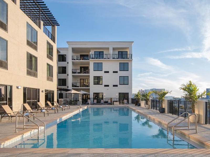 E4CD8BD462583BAF190EF81D6AB7948C