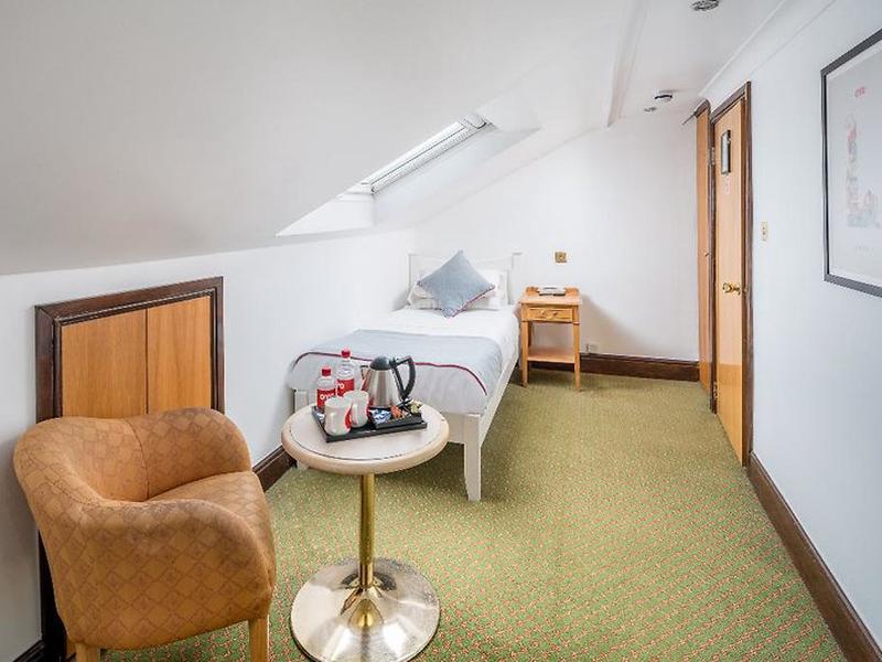 9E9B6BEDEA9B2C2164D357BF98036AA4