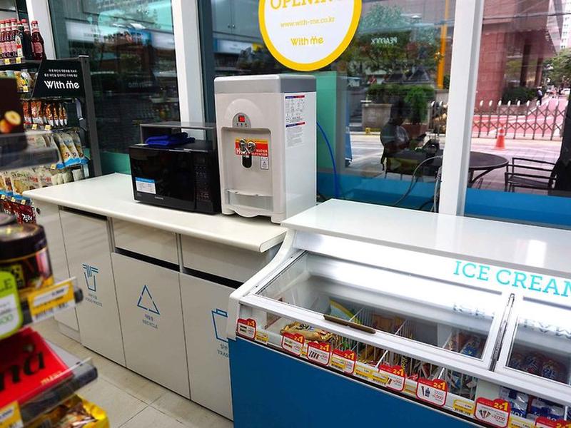 84E6FE29C0A0E1944FFA64F203AC27BF