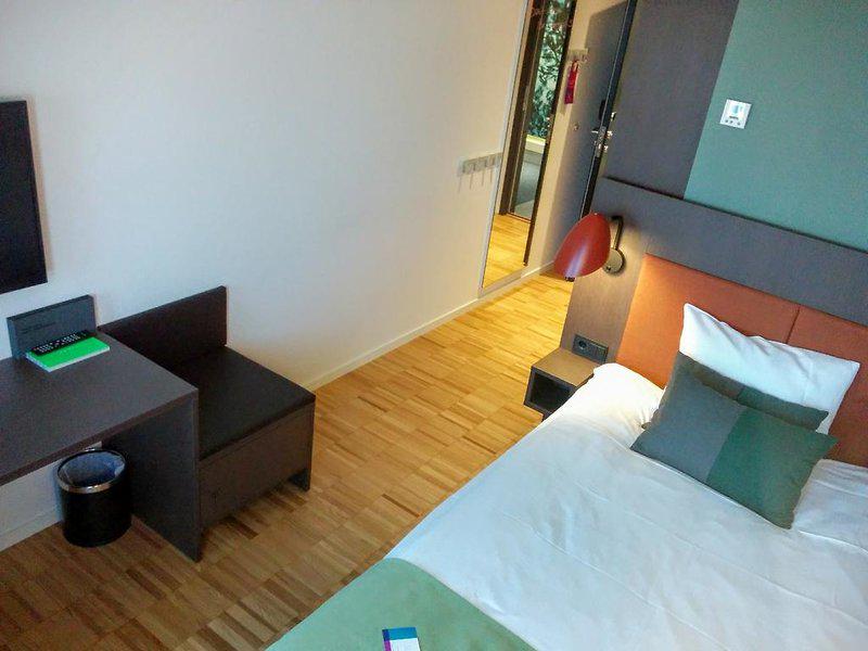 8B542051CABB0AF0ECA0C7AF34AAECF9