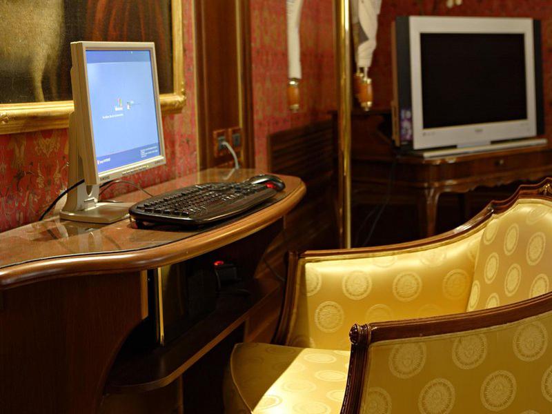 F96BA6FE72A720B4F13BD7CA07957C04