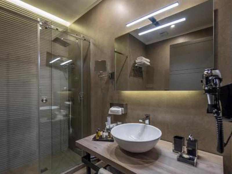 456FA441355B6E800EA1C0E1A5A06301