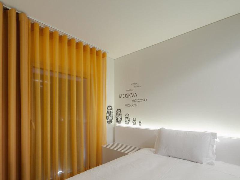 D7EE9A99E865C146F2B5E55DC91136E6