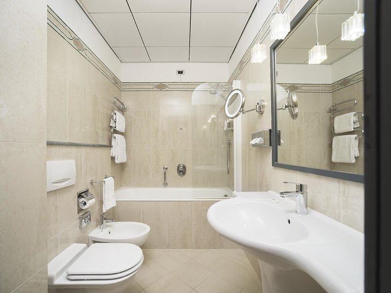 4F48F60058DB875E50E3203FF18CD01B