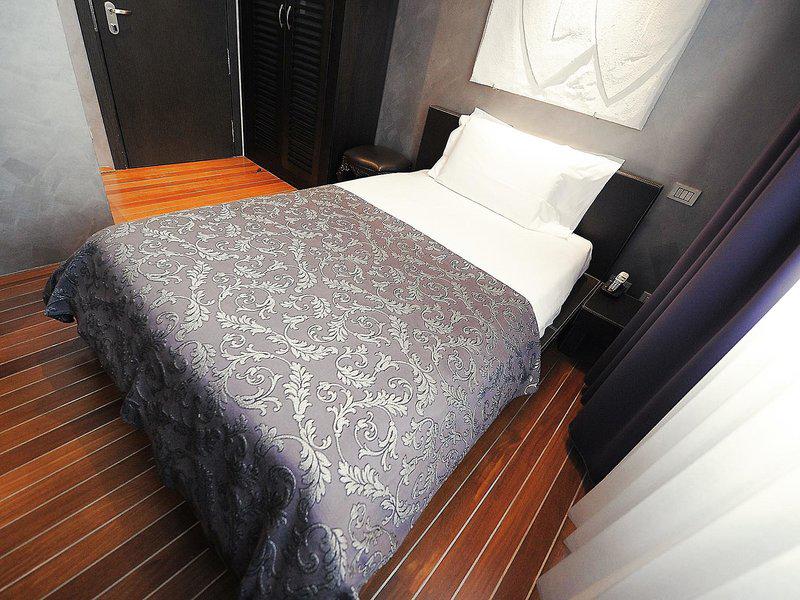 17E786D9800AF318AB104B9AA3D9C98B