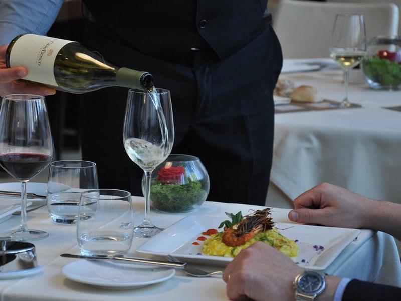 B6D7242EB3F89F80BEBE996876893854