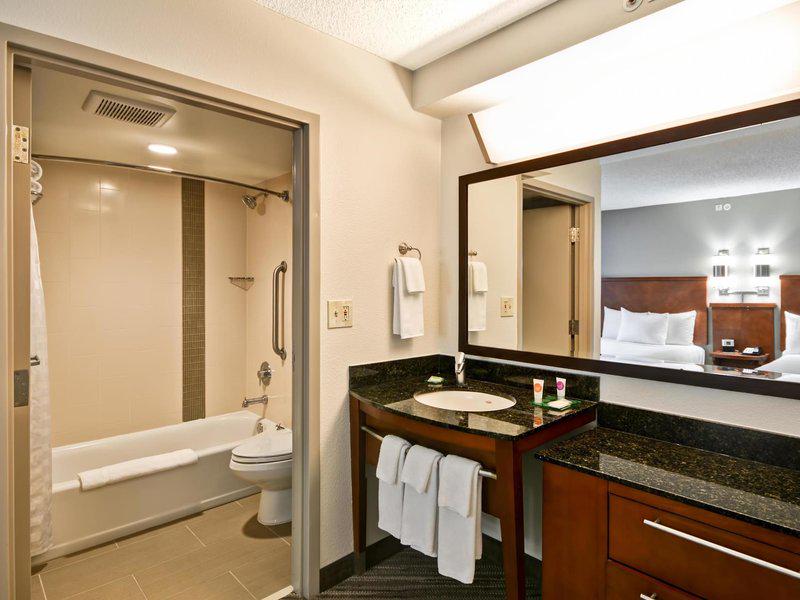 B76A4903506EDABFEAD53FE6C66EDD4B