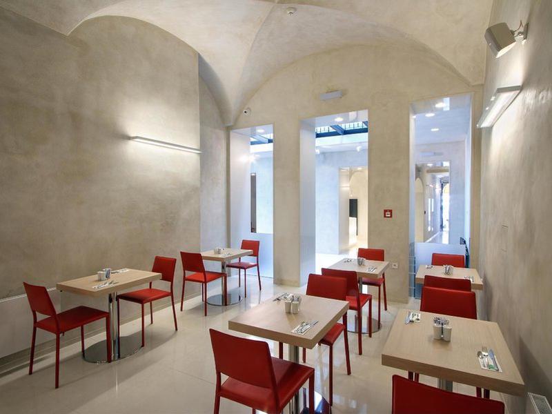 DC9C922F76DBB7EF65718A2909214B94