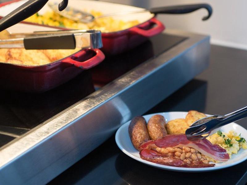 7DC0847DF46510DFFD65B15EBE444A37