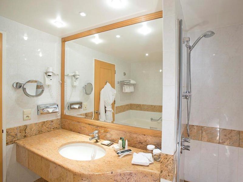 4FAD1C6494B29E12D594AE3109539C62