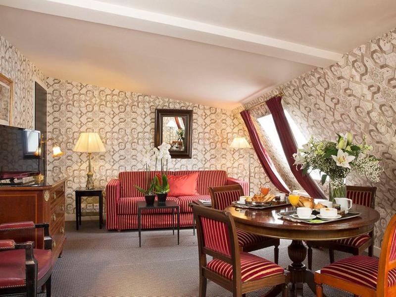 0EC5CCB3D9A79E89A2787553F7597B32