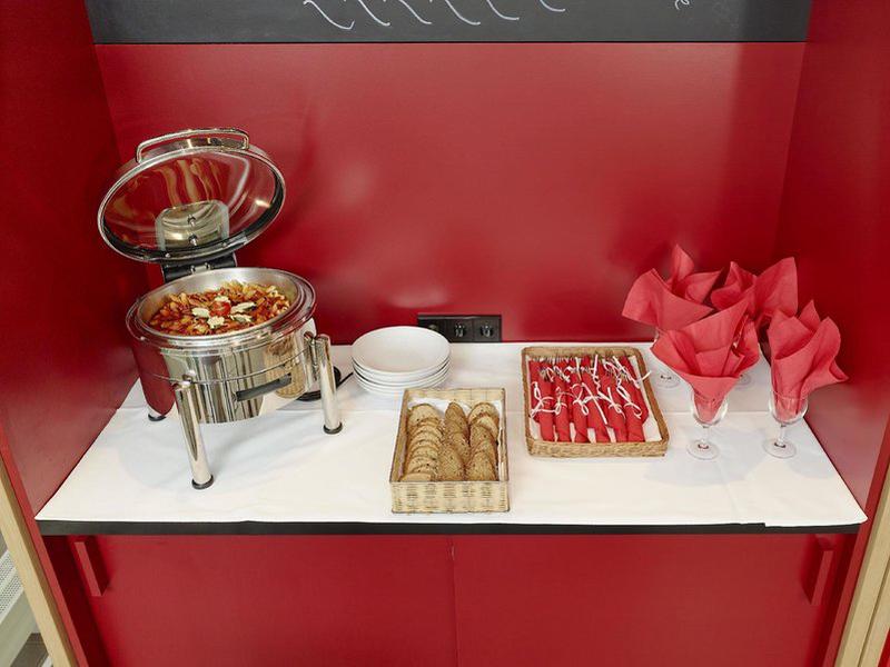 94B22D200974687D94A73D6D573F29A1