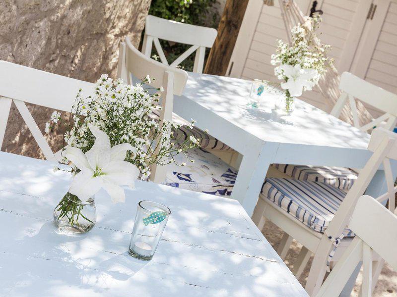 AD706E3B0686E84604CD5A02476A88E4