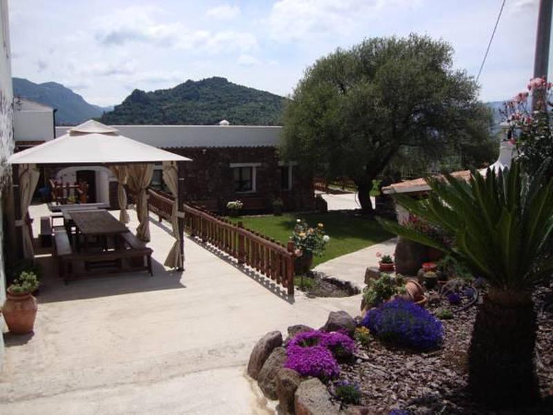 E5C3A640C5A3B92C912843F4E735B5BF