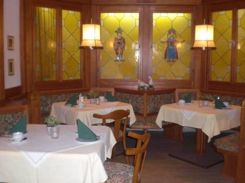 2882933BED8EA8E22F990235AFF86F33