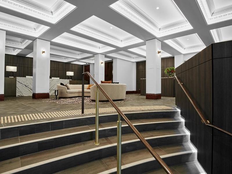 06B373D71E2ACBE22F9EFDB1E90938A2