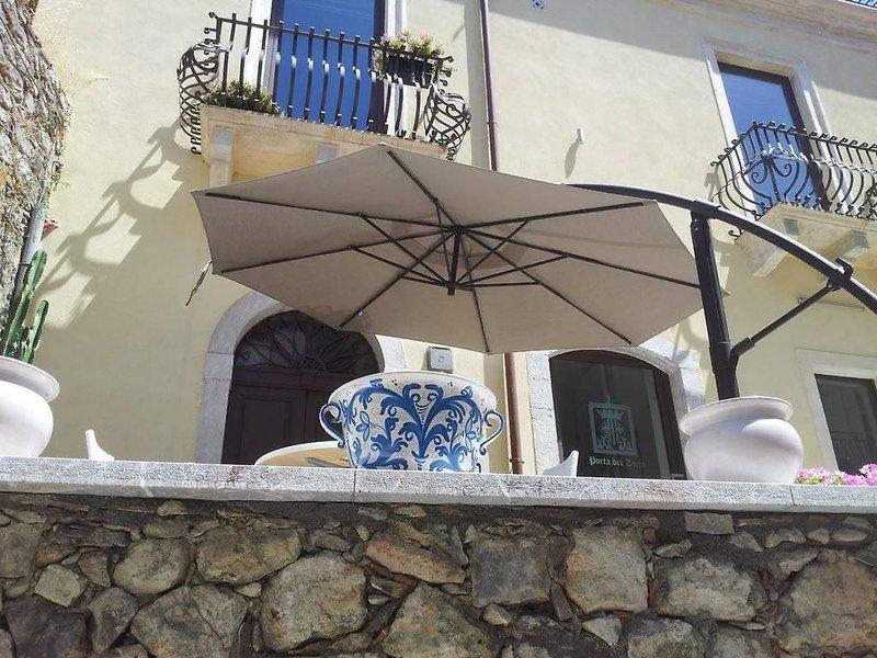 EE2CBAC4B359D5EF1D78640B71E55382